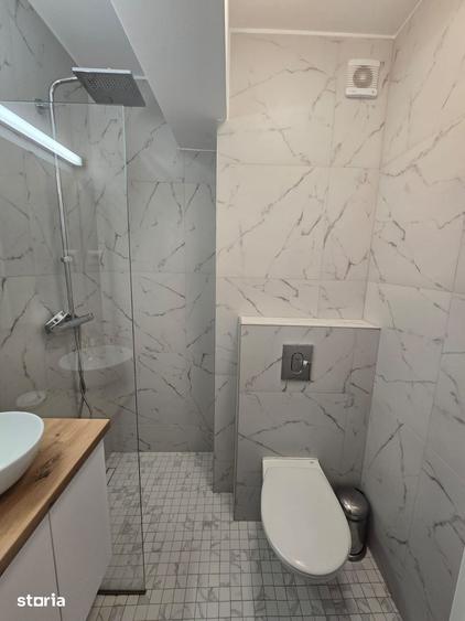 Apartament cu 3 camere în Zorilor