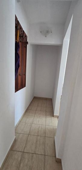 Apartament cu 3 camere nedecomandat, mobilat în Central