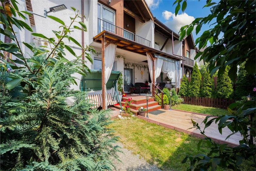 Duplex cu 4 camere cu Teren 227 Mp în Sânpetru