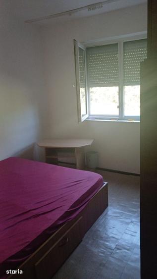 Apartament cu 3 camere în Viziru 1