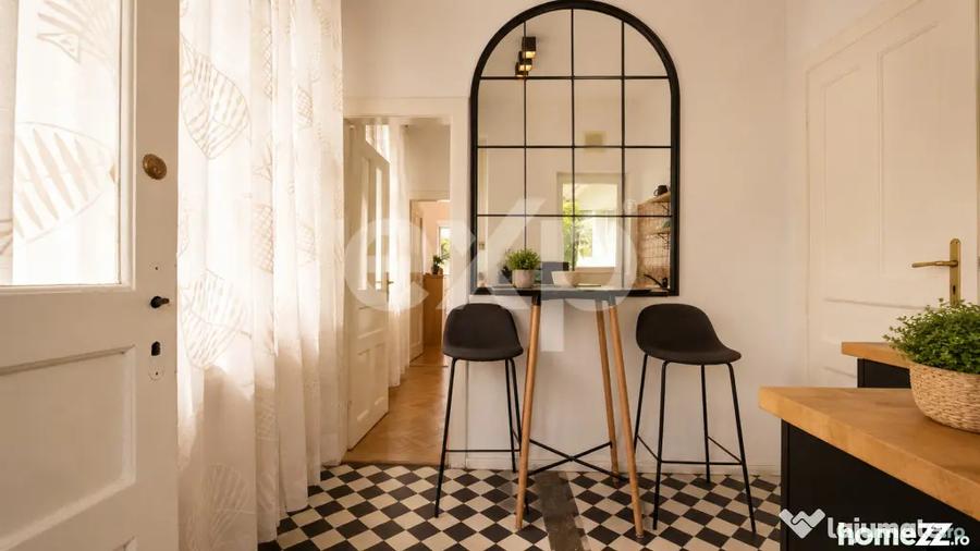 Apartament cu 2 camere semidecomandat, mobilat în Centrul Istoric