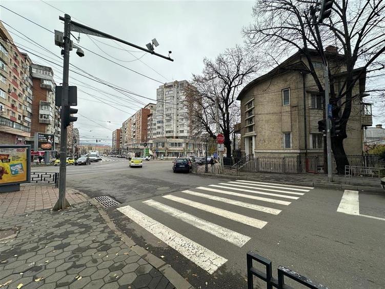 Spațiu comercial, de 72 mp, în Gară