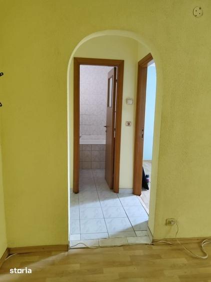 Apartament cu 2 camere semidecomandat în Pantelimon