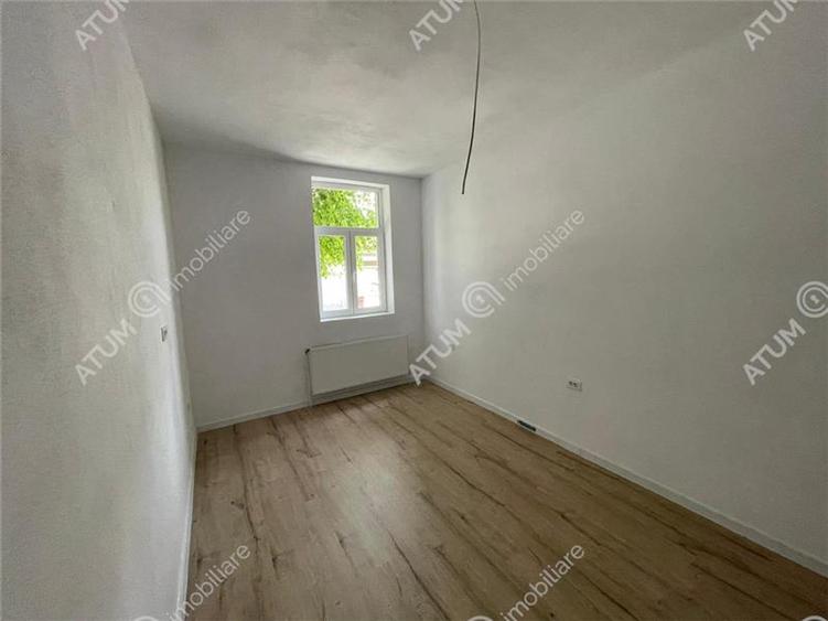 Apartament cu 2 camere decomandat în Piața Cluj