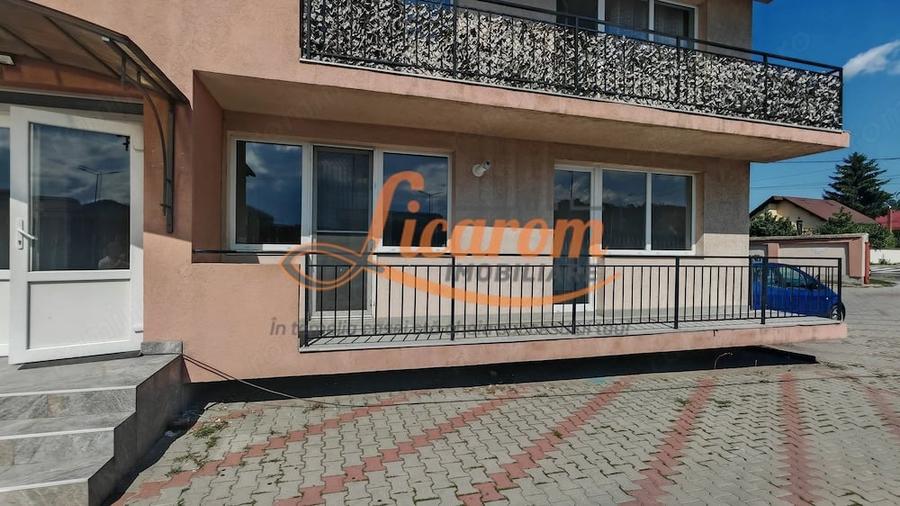 Apartament cu 3 camere decomandat, mobilat în Primăverii