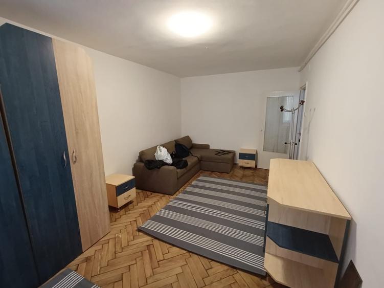 Garsonieră decomandată în Dacia