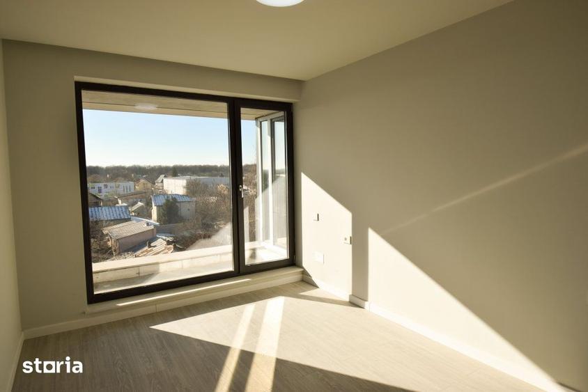 Apartament cu 3 camere decomandat în Străulești