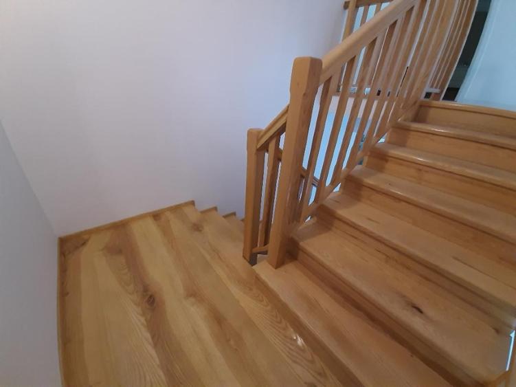 Casă individuală cu 5 camere cu Teren 370 Mp în Ștefănești