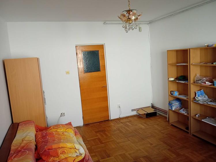Garsonieră decomandată în Uzina 2