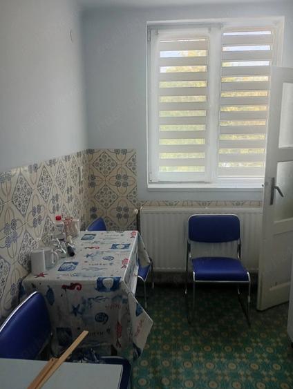 Apartament cu 2 camere decomandat în Spitalul Județean