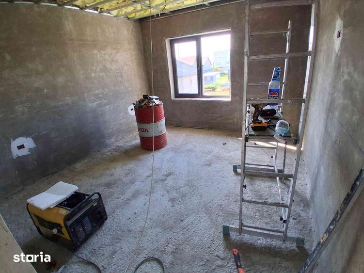Casă cu 6 camere cu Teren 256 Mp în Cumpăna