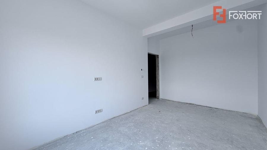 Duplex cu 5 camere cu Canalizare în Moșnița Veche