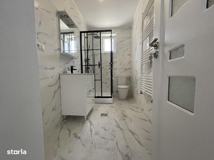 Casă cu 4 camere în Gara Veche