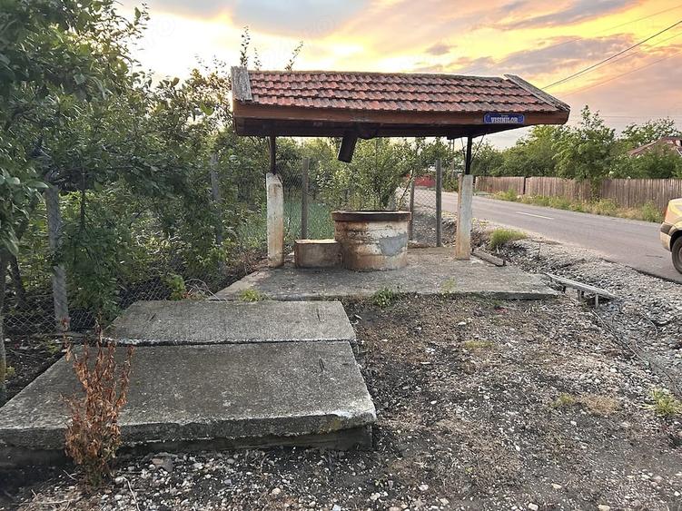Teren de 1500 mp, în Răsmirești