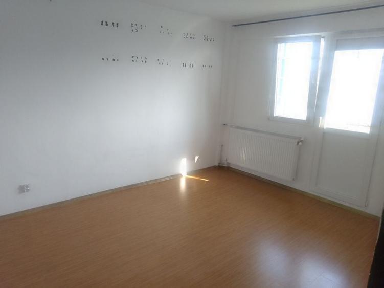 Apartament cu 2 camere decomandat în Lujerului