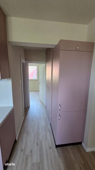 Apartament cu 3 camere decomandat în Burdea