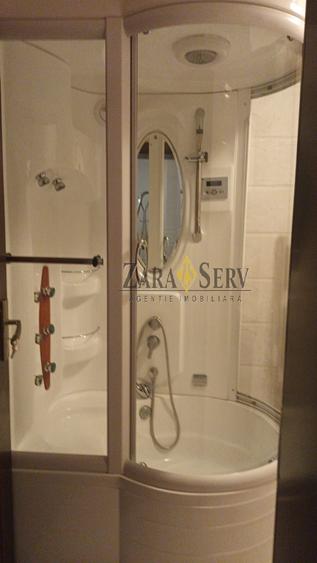 Apartament cu 3 camere decomandat în Albert