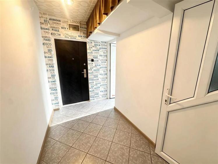 Apartament cu 2 camere nedecomandat, mobilat în Florești