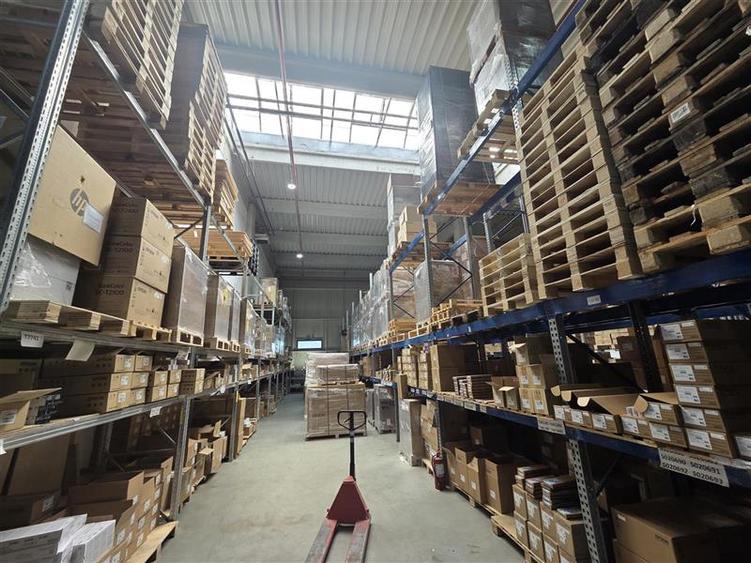 Spațiu industrial, de 800 mp, în Mogoșoaia