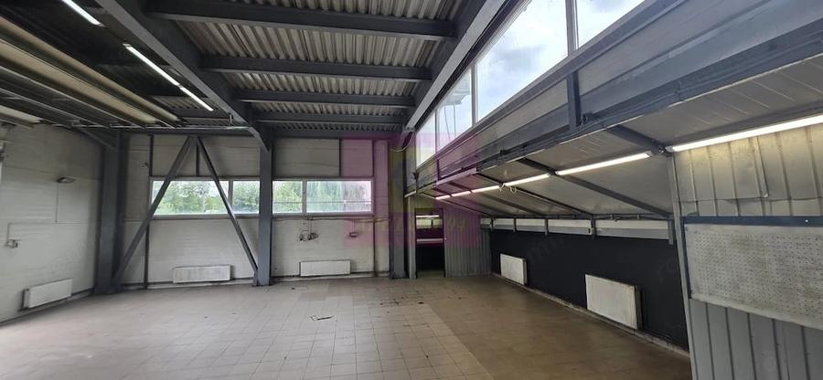 Spațiu comercial, de 240 mp, în Cornu
