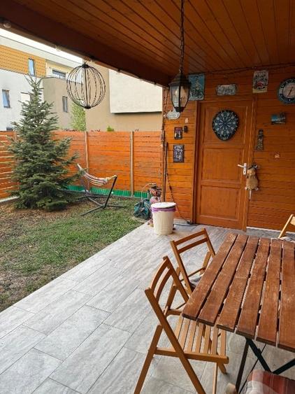 Apartament cu 3 camere decomandat, mobilat în Dumbrăvița