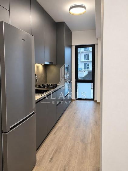 Apartament cu 2 camere semidecomandat, mobilat în Lipovei