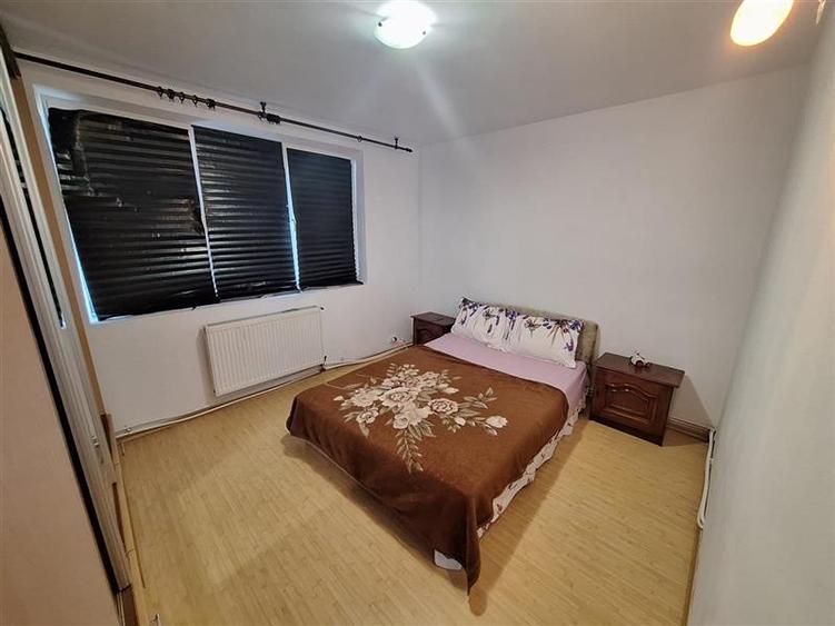 Apartament cu 2 camere decomandat în Narcisa