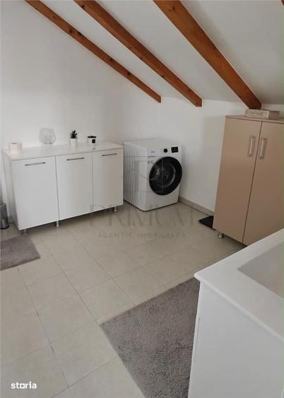 Casă cu 4 camere în Central