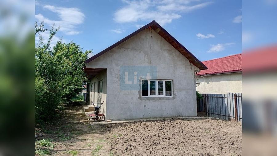 Casă cu 3 camere cu Teren 457 Mp în Braniștea