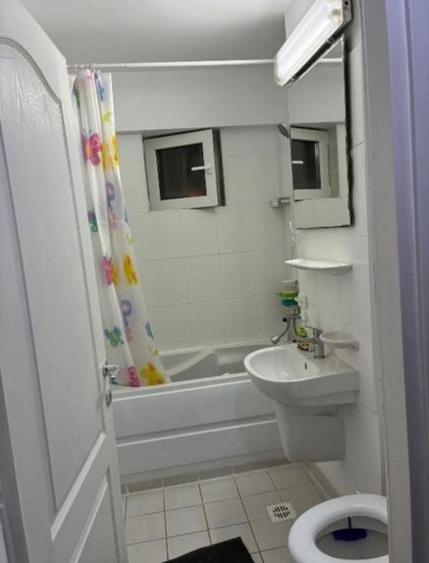 Apartament cu 2 camere semidecomandat, mobilat în Dămăroaia