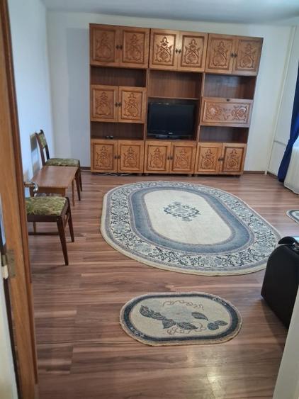 Apartament cu 2 camere decomandat, mobilat în Sebastian
