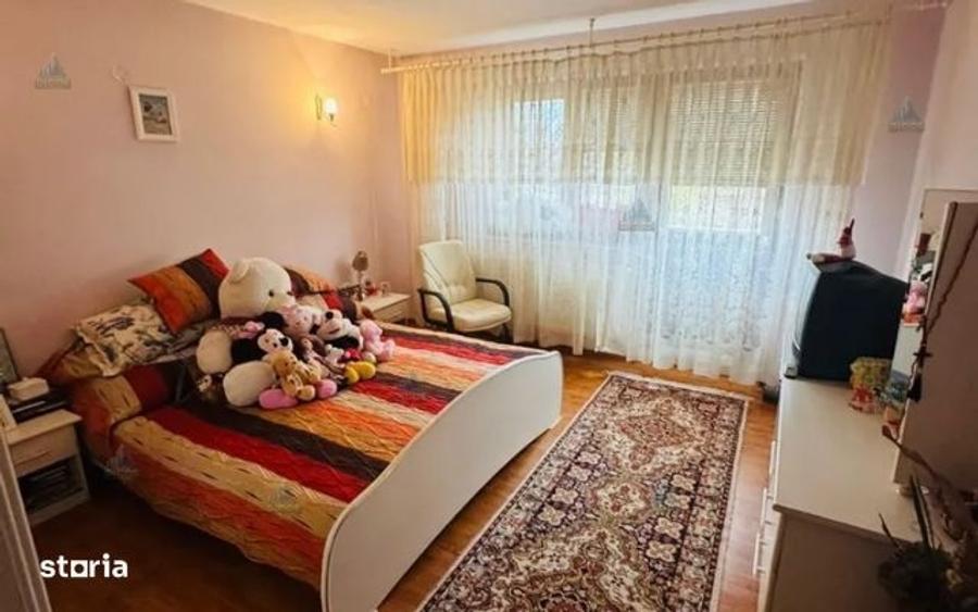 Casă cu 4 camere în Uiești