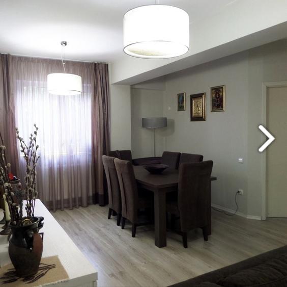 Apartament cu 3 camere în Runcu