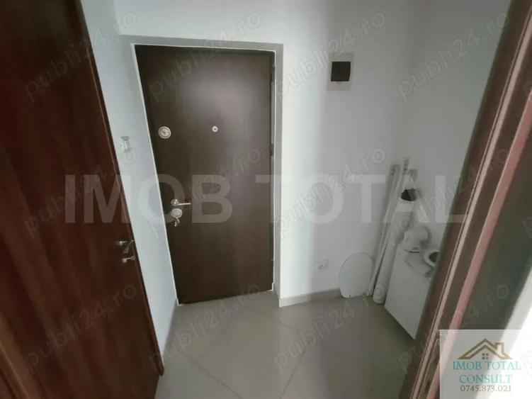 Spațiu comercial, de 25 mp, în Central