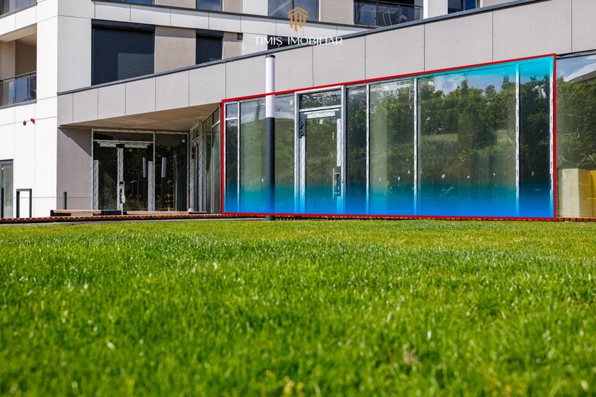 Spațiu comercial, de 53.599998474121 mp, în Central