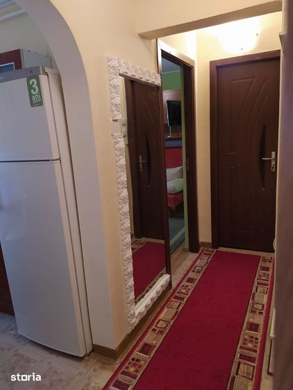 Apartament cu 2 camere decomandat în Micro 15
