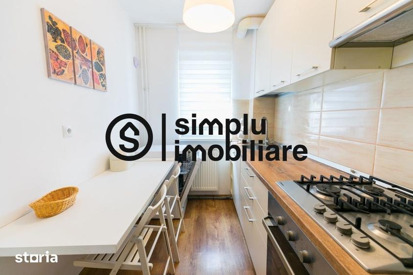 Apartament cu 3 camere în Craiovița Nouă