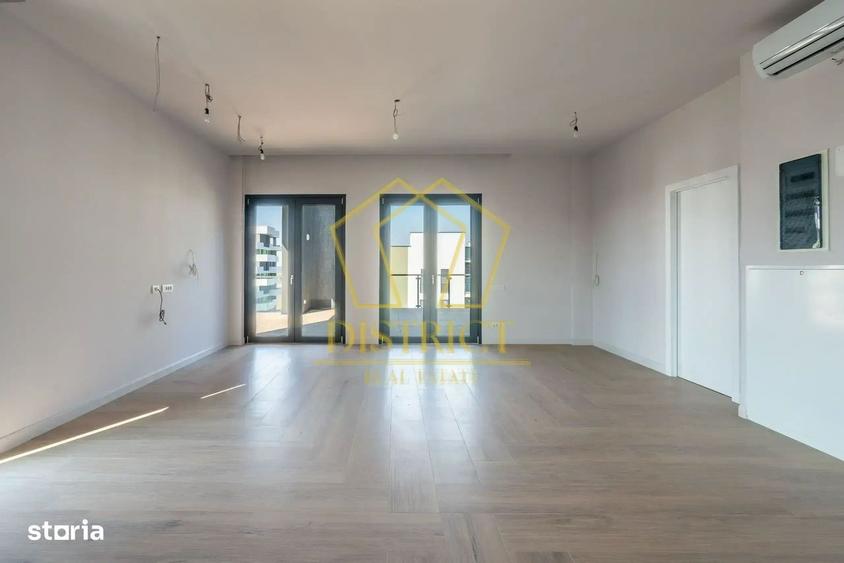 Apartament cu 4 camere în Torontalului