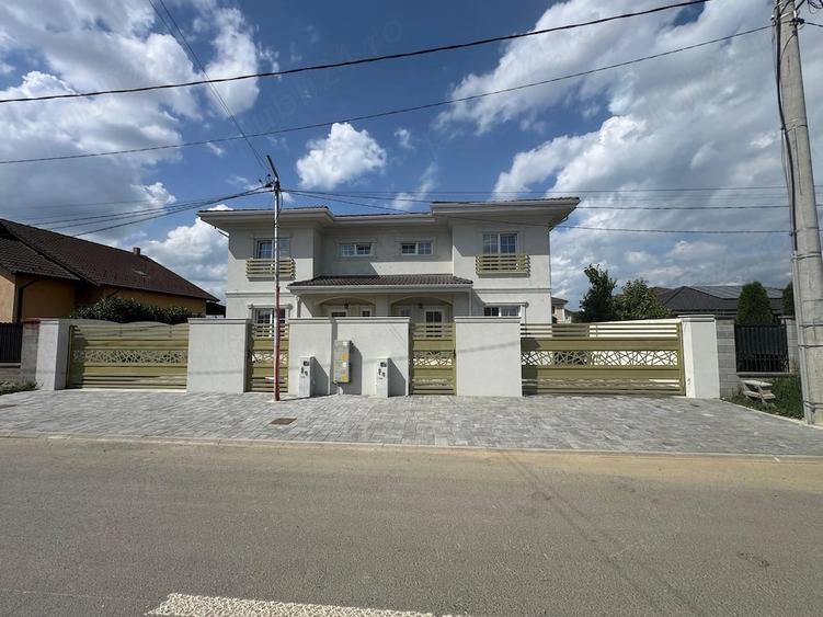 Casă cu 6 camere cu Teren 300 Mp în Chișoda