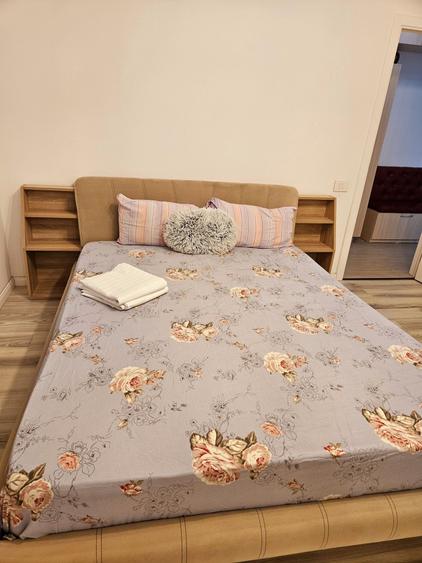 Apartament cu 2 camere semidecomandat în Albești