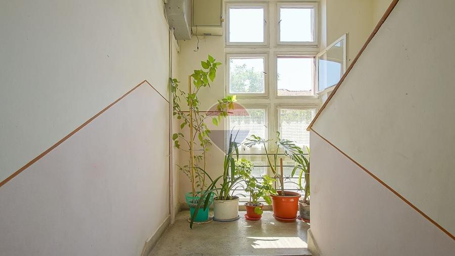 Apartament cu 2 camere decomandat în Centrul Civic