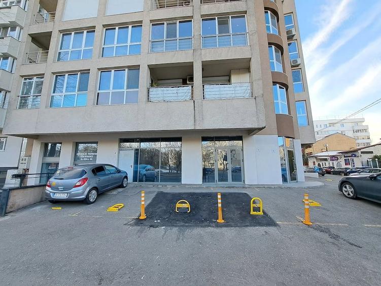 Spațiu comercial, de 143.03 mp, în Vitan