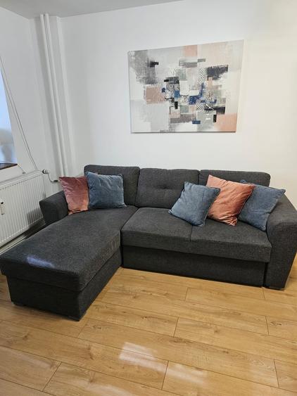 Apartament cu 4 camere semidecomandat, mobilat în Lizeanu