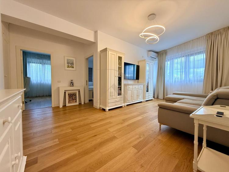 Apartament cu 3 camere decomandat în Copou