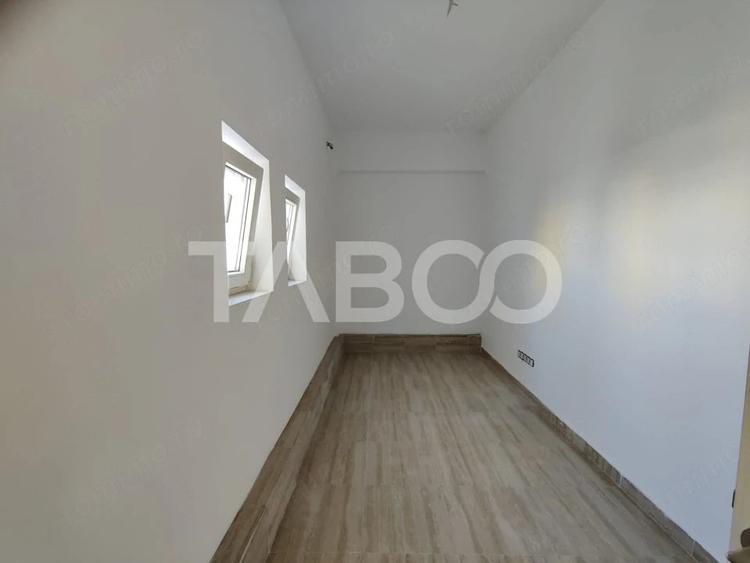 Spațiu comercial, de 915 mp, în Central