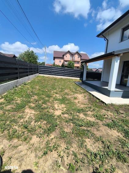 Casă cu 4 camere cu Teren 325 Mp în Valea Adâncă