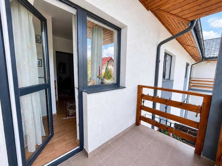 Casă individuală cu 4 camere cu Teren 213 Mp în Valea Lupului