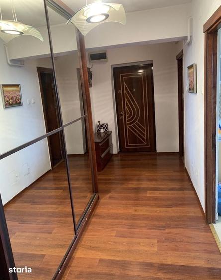 Apartament cu 3 camere decomandat în Țiglina 1