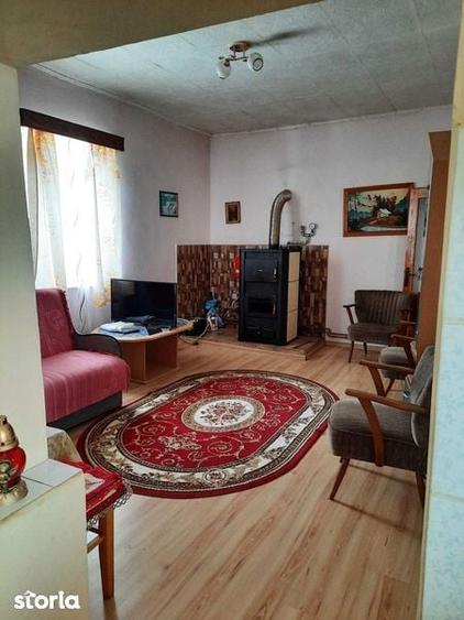 Casă cu 3 camere cu Teren 156 Mp în Bretea Română
