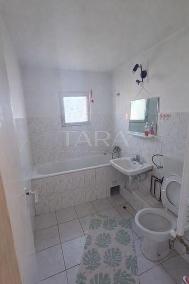 Apartament cu 3 camere decomandat, mobilat în Zorilor